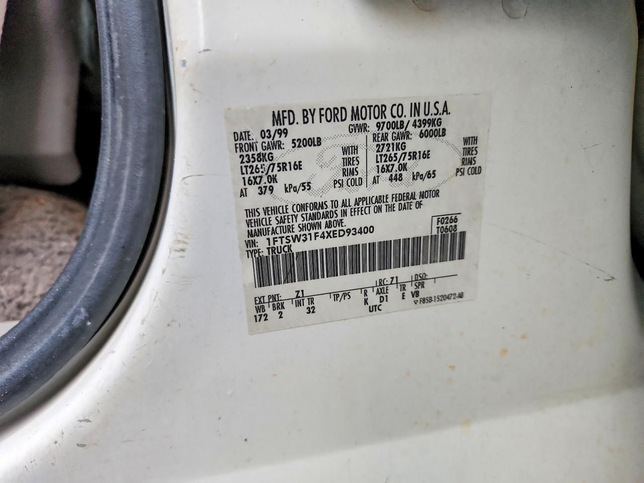 1999 Ford F350 Super Duty Flatbed Truck