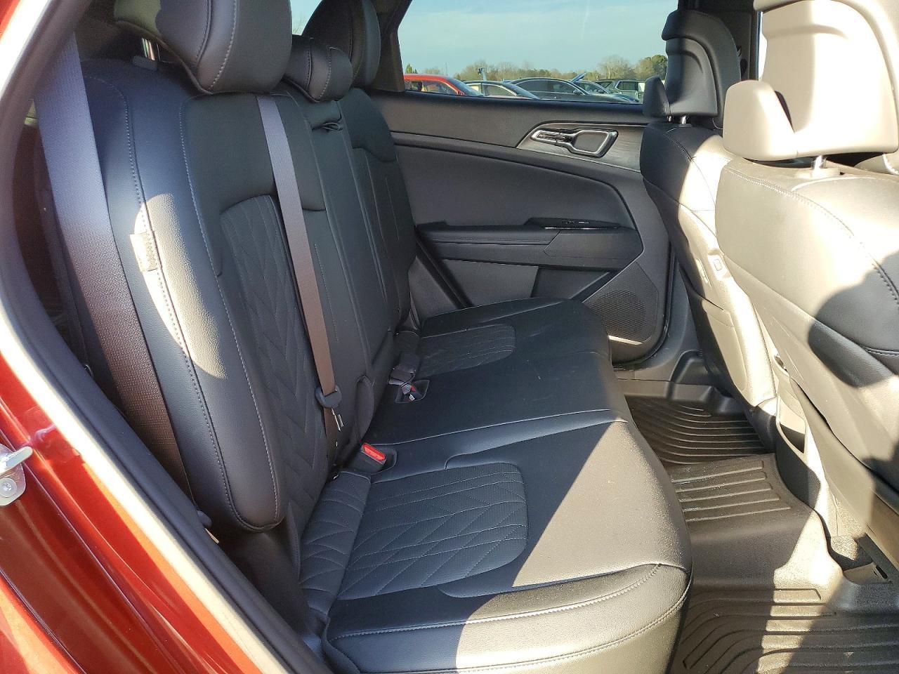 2025 KIA Sportage x Line