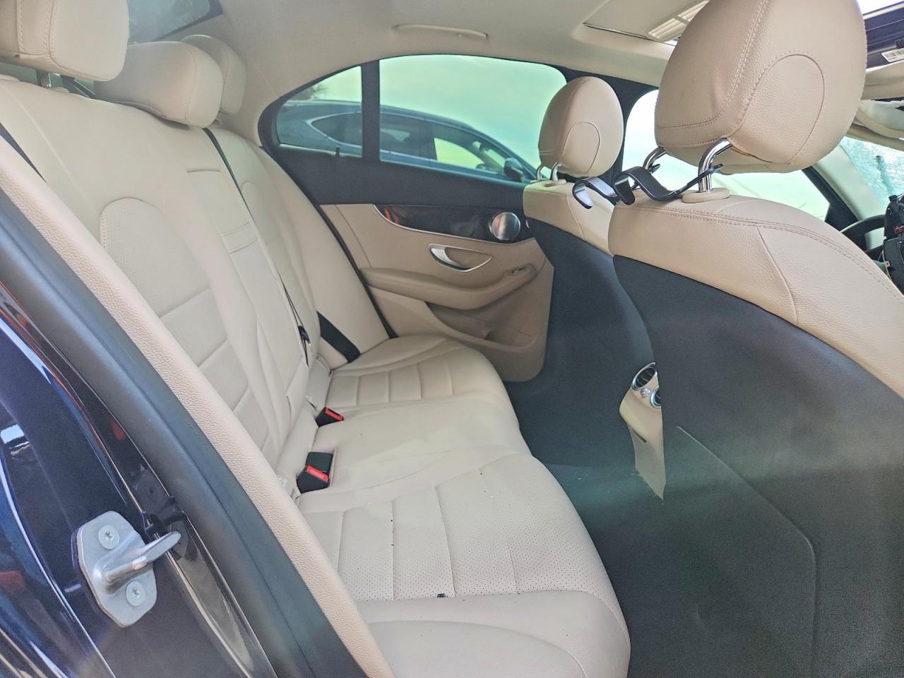 2021 Mercedes-Benz C300