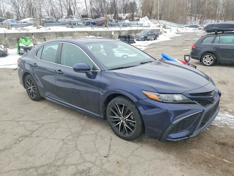 2021 Toyota Camry se
