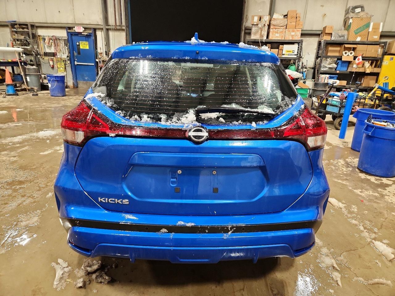 2023 Nissan Kicks s