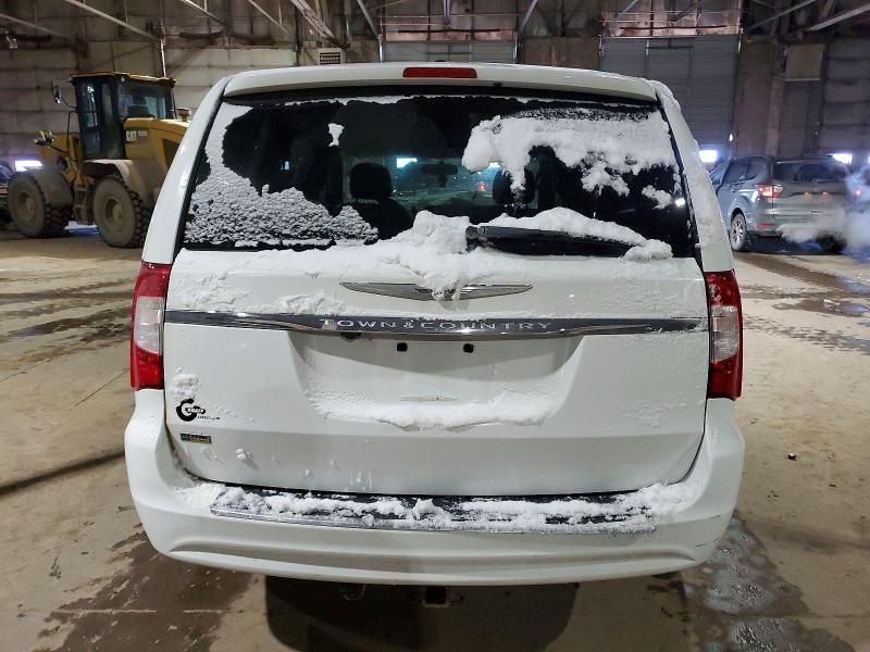 2016 Chrysler Town & Country Touring