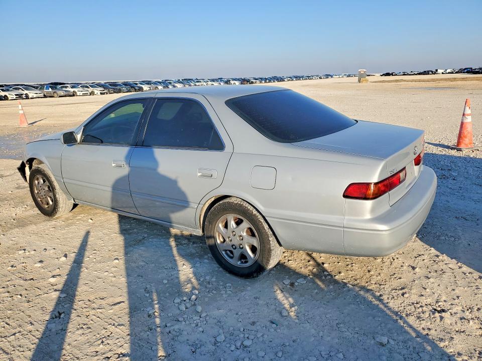 1999 Toyota Camry