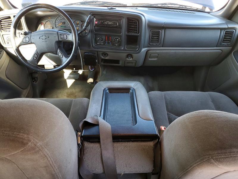 2005 Chevrolet Suburban C1500