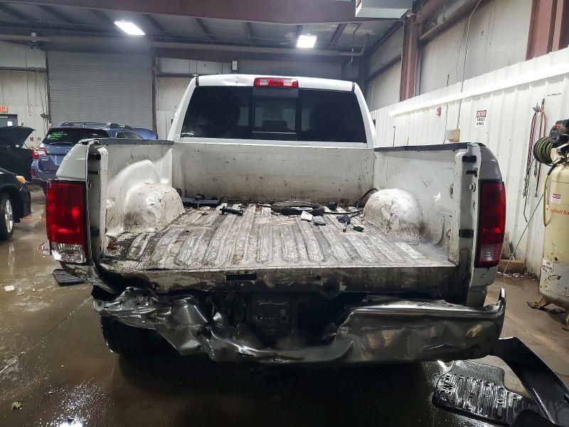 2015 Dodge Ram 1500 slt