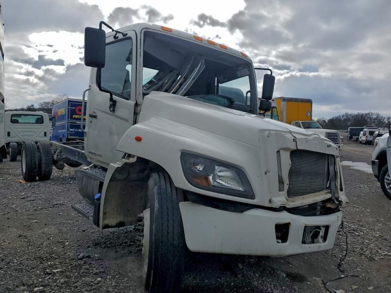 2019 Hino 338 Truck Cab AND Chassis