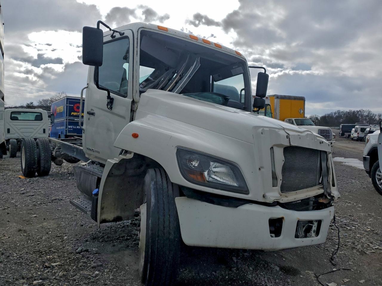 2019 Hino 338 Truck Cab AND Chassis