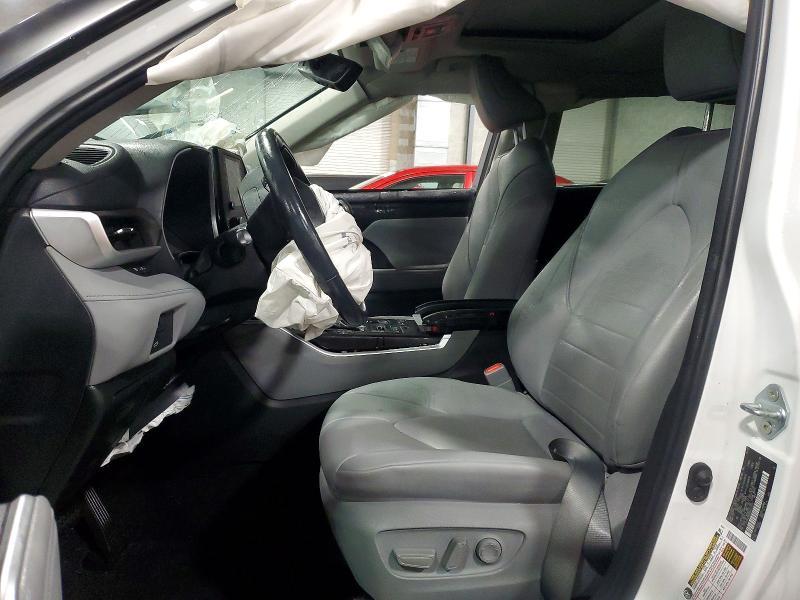 2022 Toyota Highlander xle