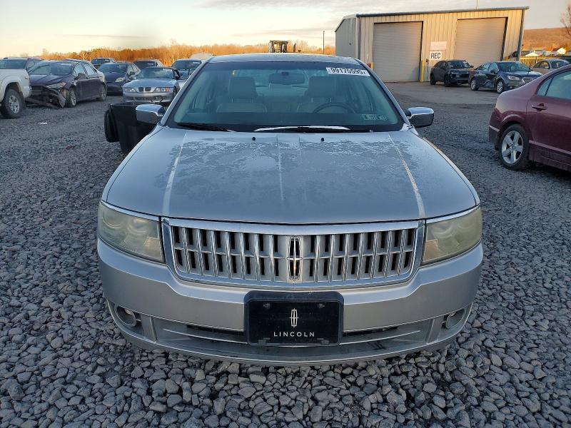 2008 Lincoln Townhouse MKZ