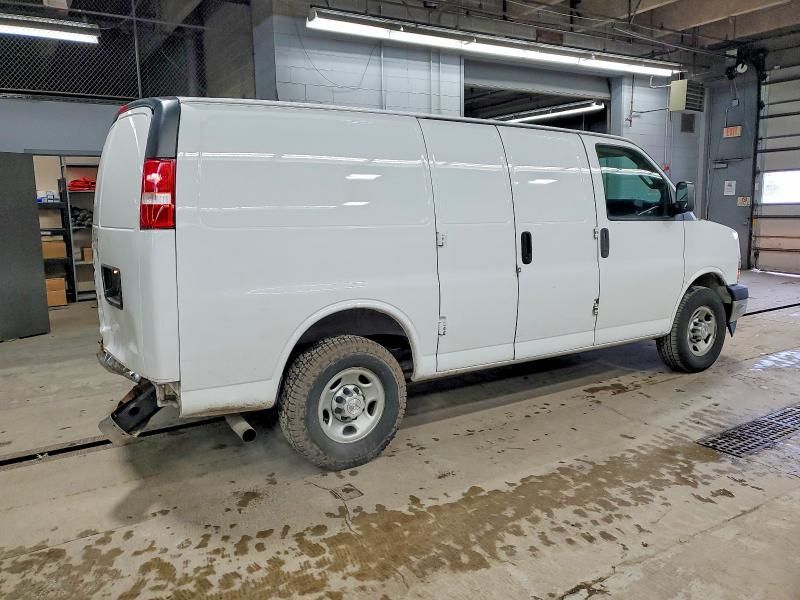 2018 Chevrolet Express G2500
