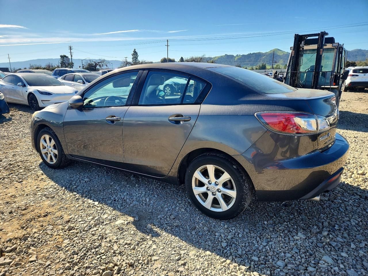 2011 Mazda 3 I