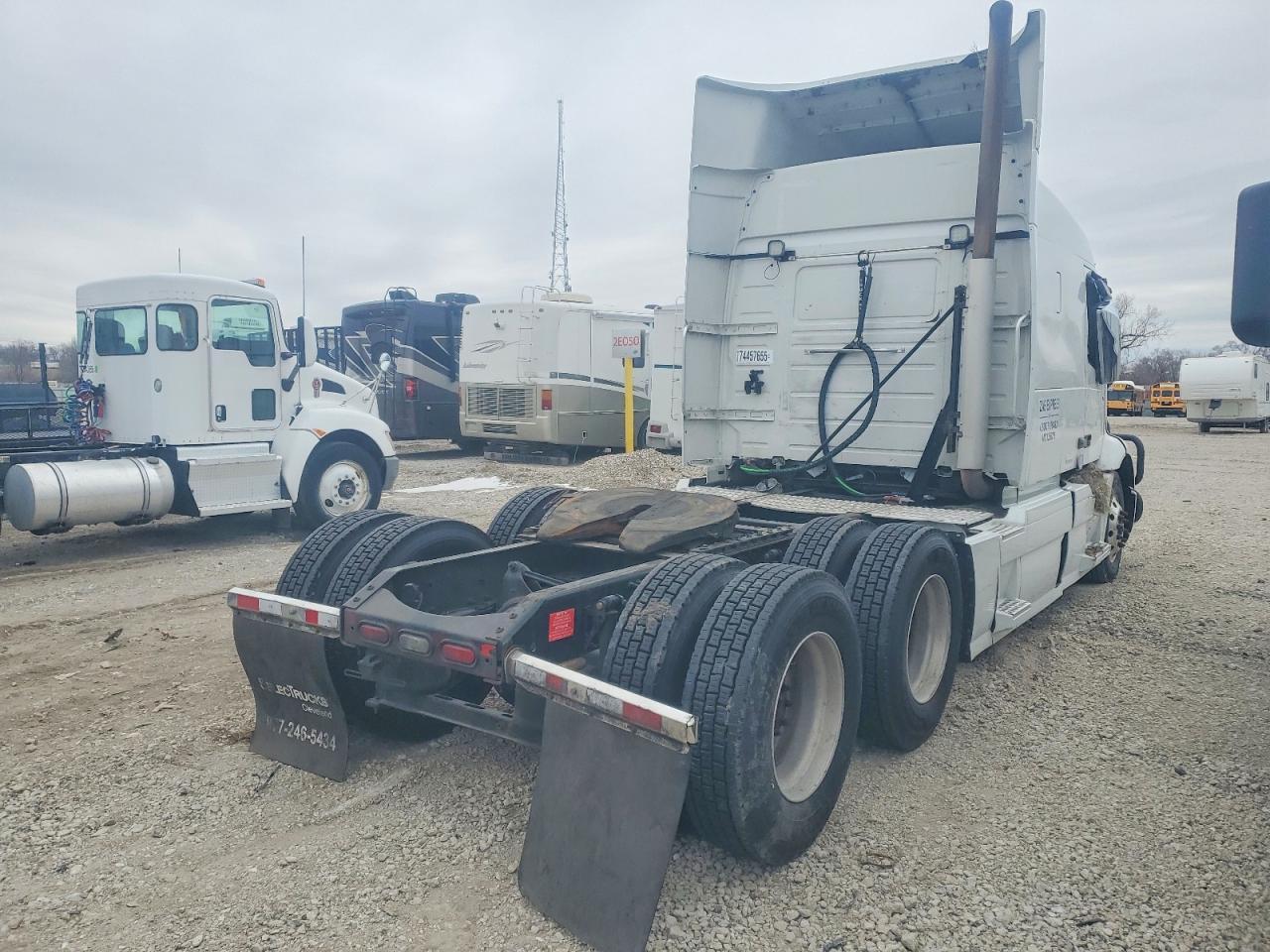 2020 Volvo VNR