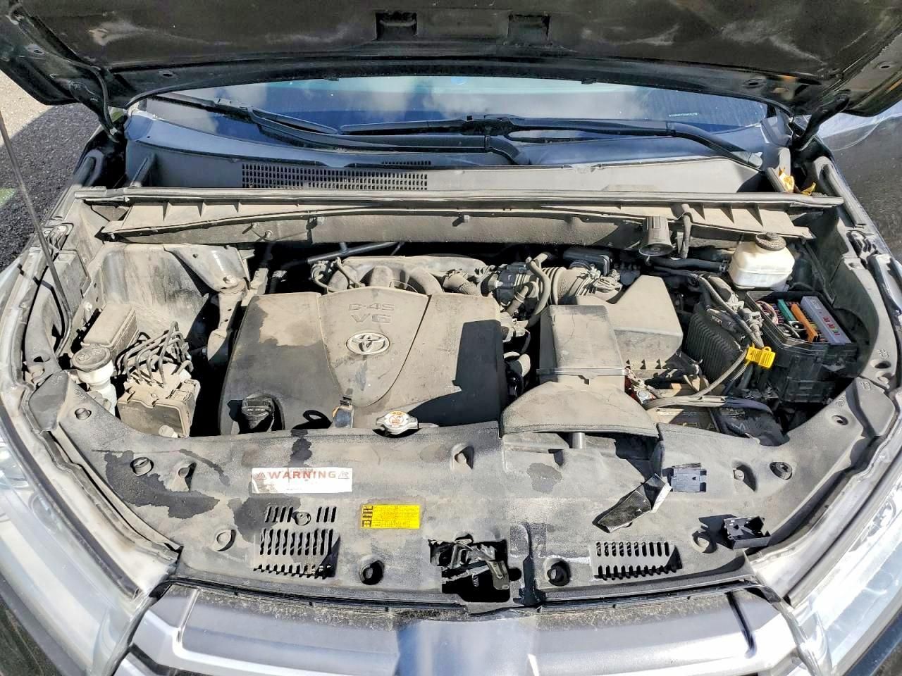 2019 Toyota Highlander le