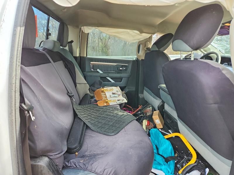 2019 Dodge Ram 1500 Classic slt