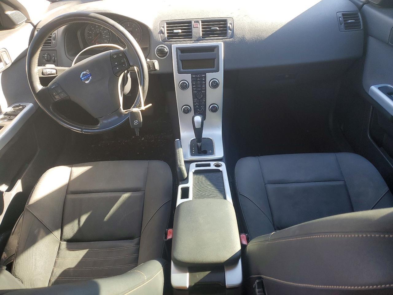 2010 Volvo S40 2.4i