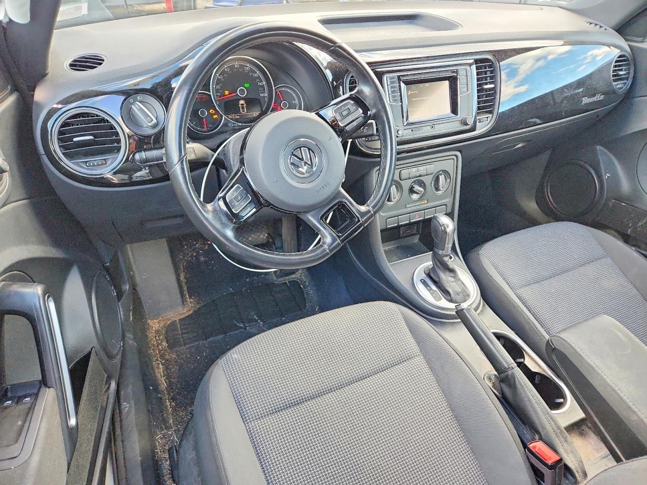 2018 Volkswagen Beetle s