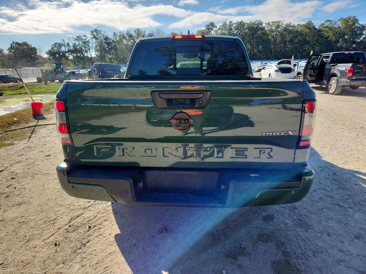 2023 Nissan Frontier s