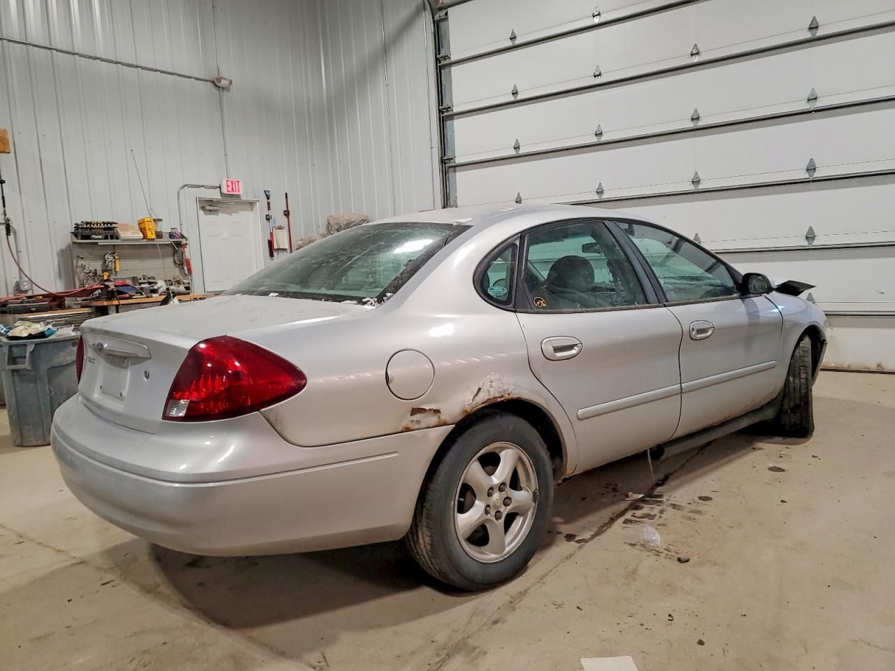 2003 Ford Taurus se