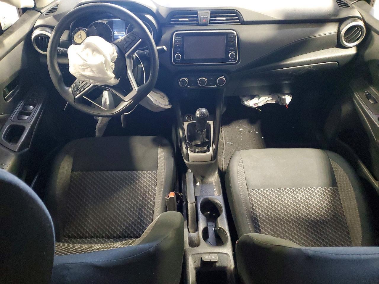 2020 Nissan Versa s