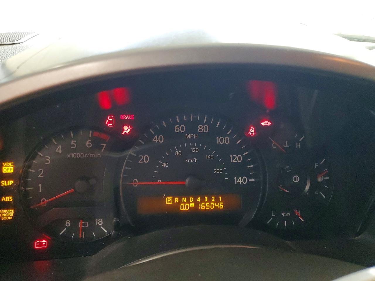 2004 Nissan Titan XE