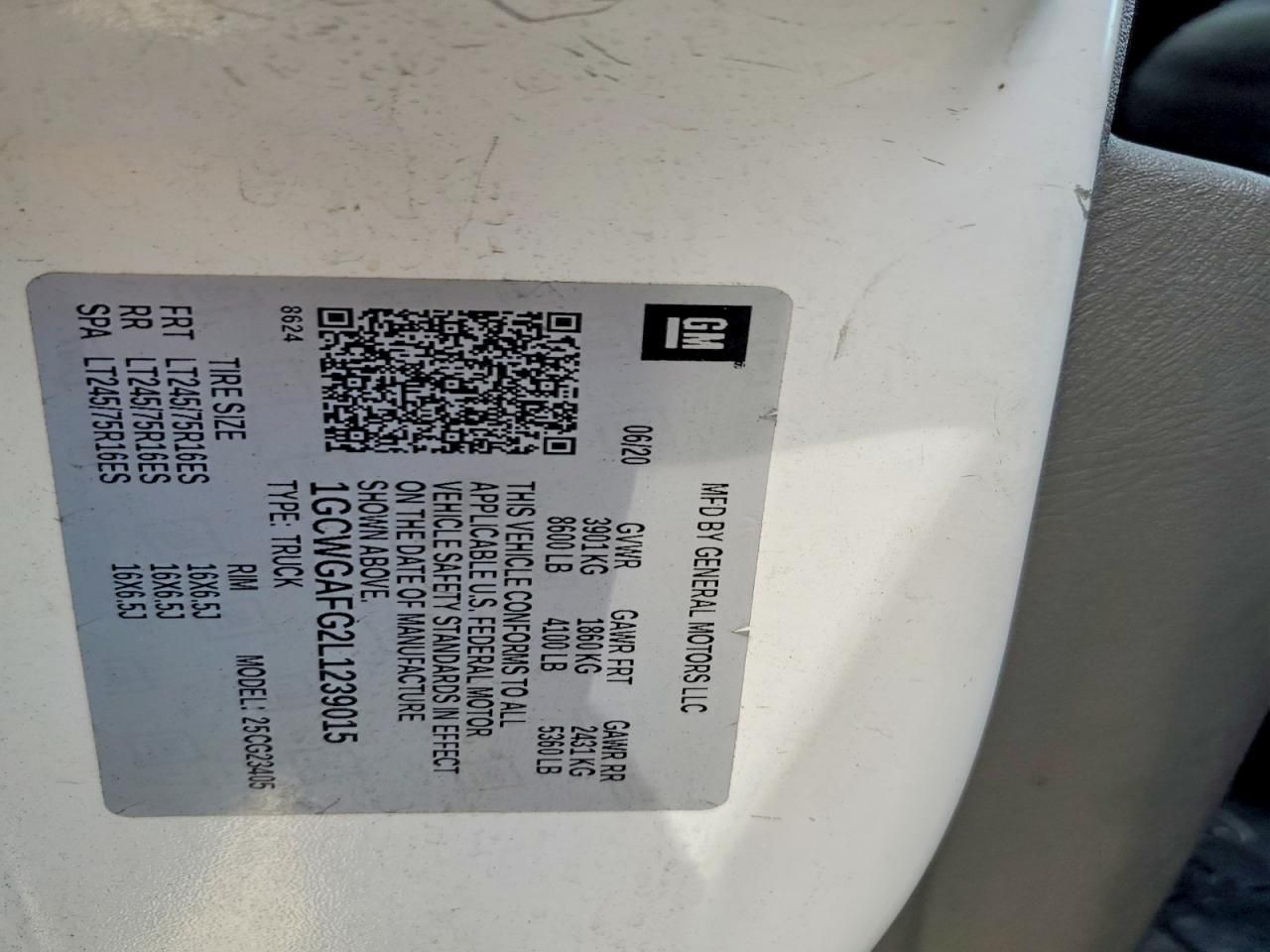 2020 Chevrolet Express G2500