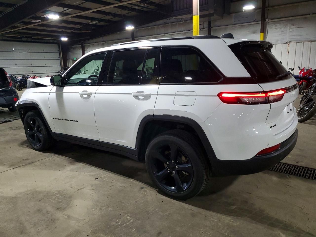 2023 Jeep Grand Cherokee Laredo