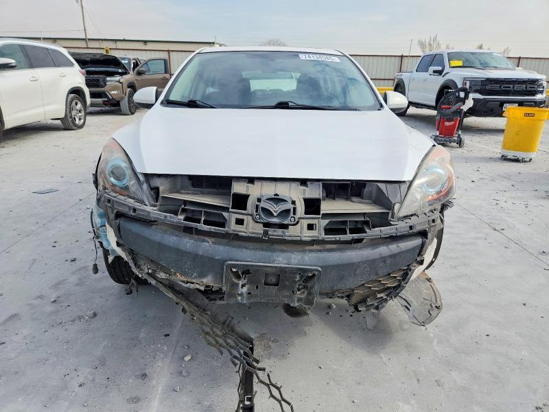 2013 Mazda 3 I
