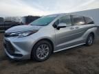 2023 Toyota Sienna le