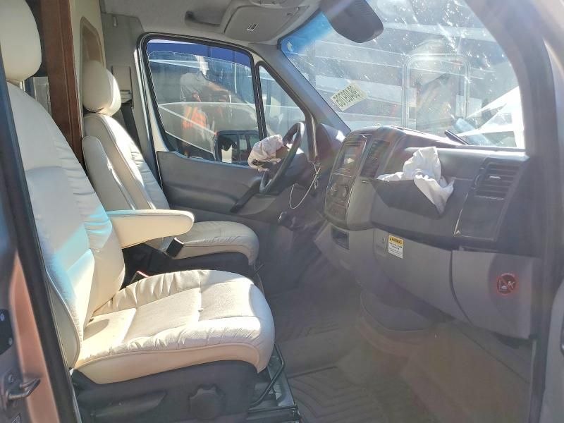 2017 Pleasure W 2017 MERCEDES-BENZ Sprinter 3500