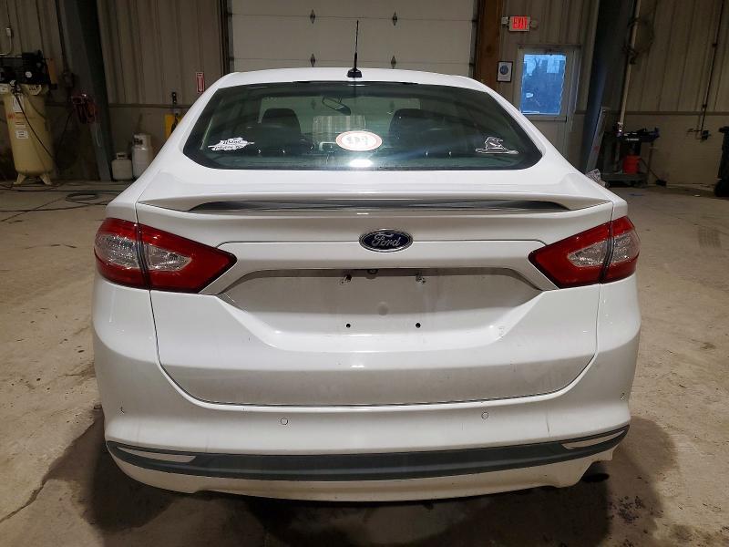 2016 Ford Fusion se