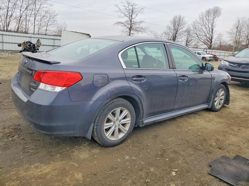 2010 Subaru Legacy 2.5i Premium