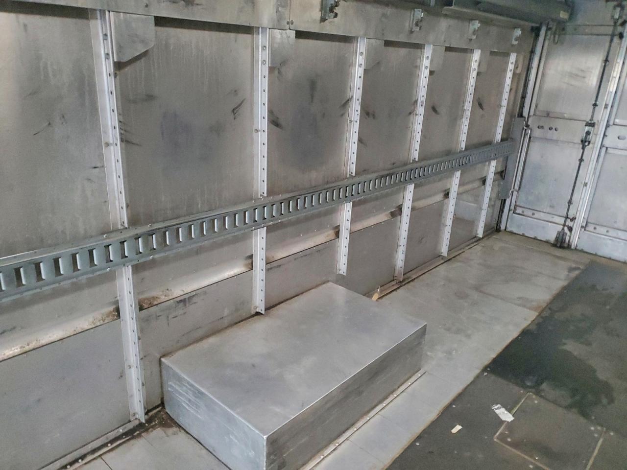 2015 Ford Commercial Chassis Delivery Truck