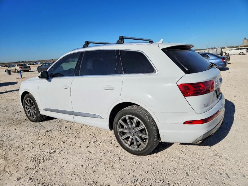 2018 Audi Q7 Premium Plus