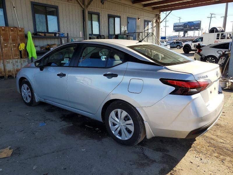 2025 Nissan Versa s
