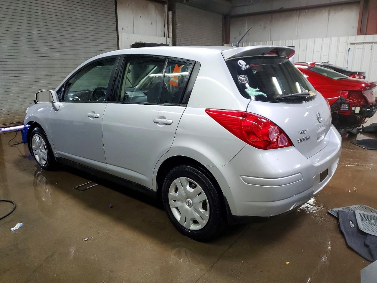 2011 Nissan Versa s