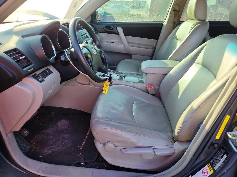 2011 Toyota Highlander Base
