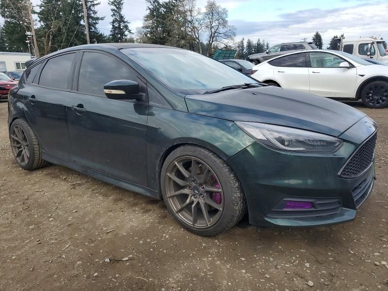2016 Ford Focus st