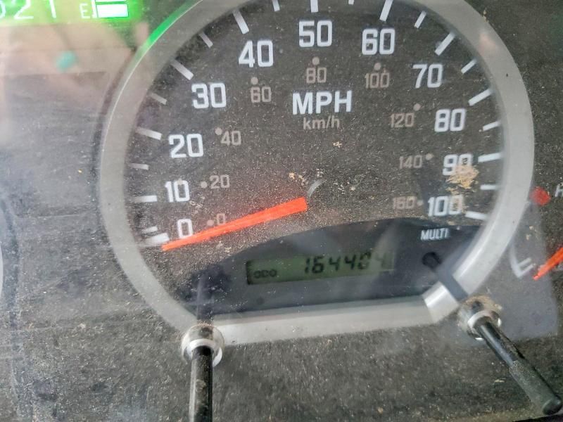 2017 Isuzu Npr hd box Truck