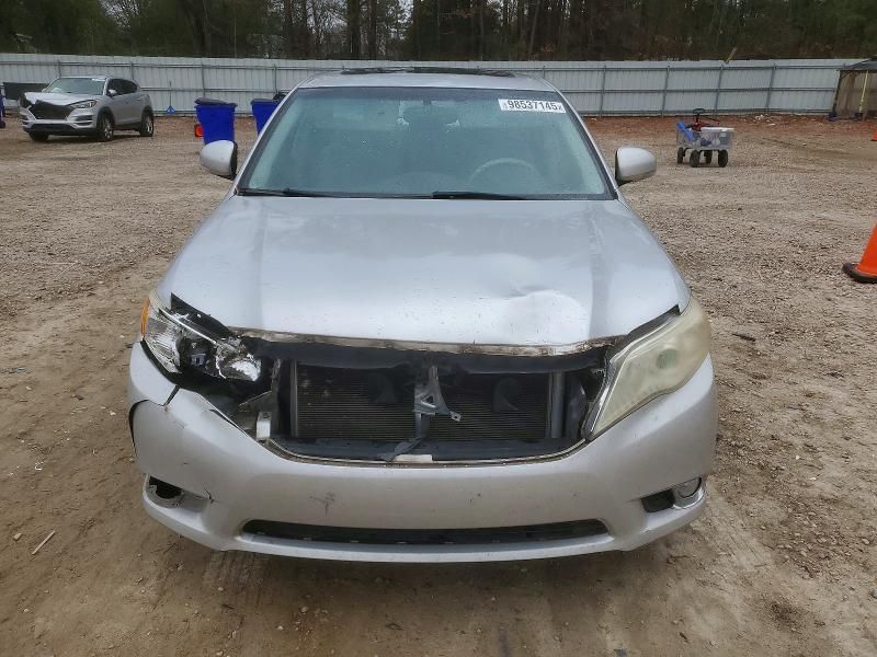 2011 Toyota Avalon Base