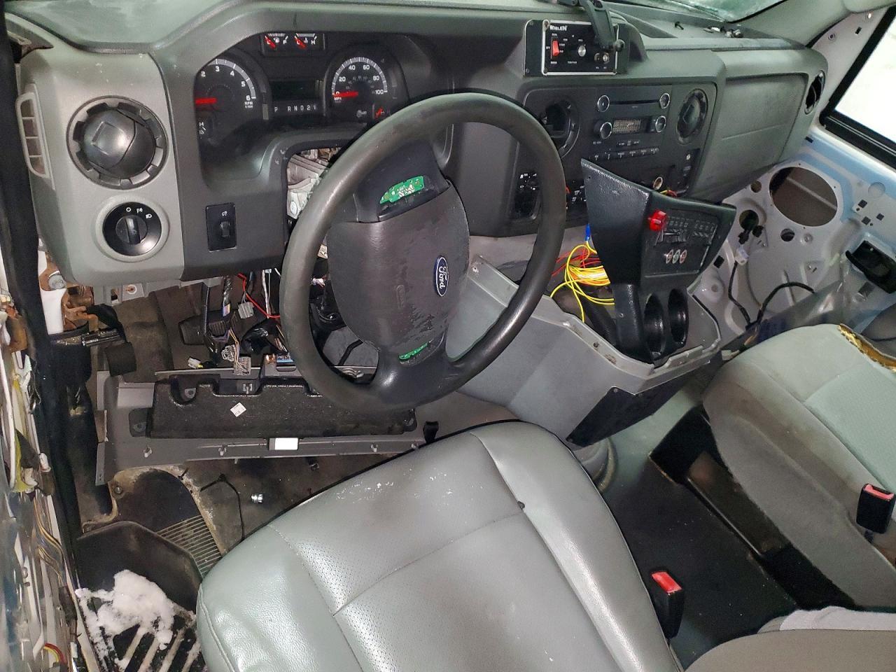 2014 Ford E350 Ambulance