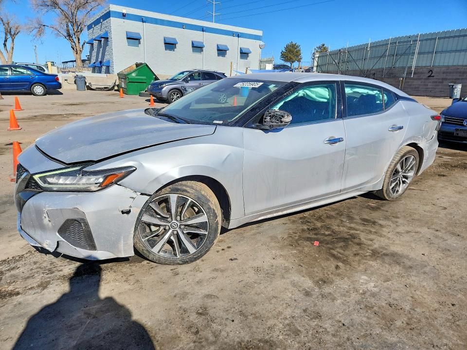 2022 Nissan Maxima sv