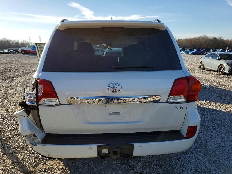 2014 Toyota Land Cruiser