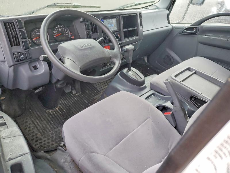 2016 Isuzu NPR BOX Truck