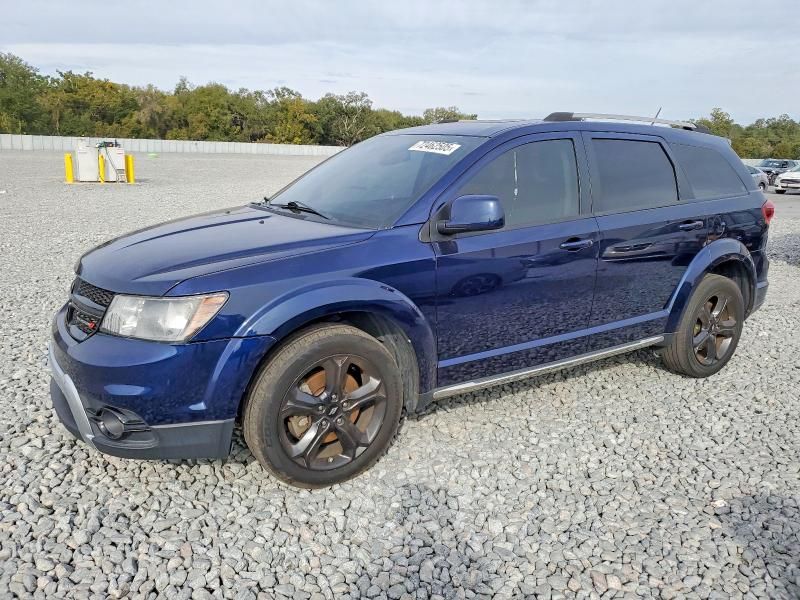 2020 Dodge Journey Crossroad