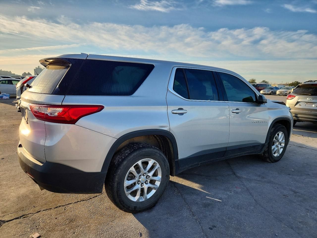 2021 Chevrolet Traverse ls