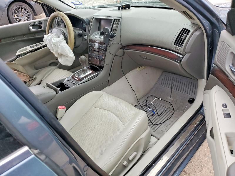2010 Infiniti G37