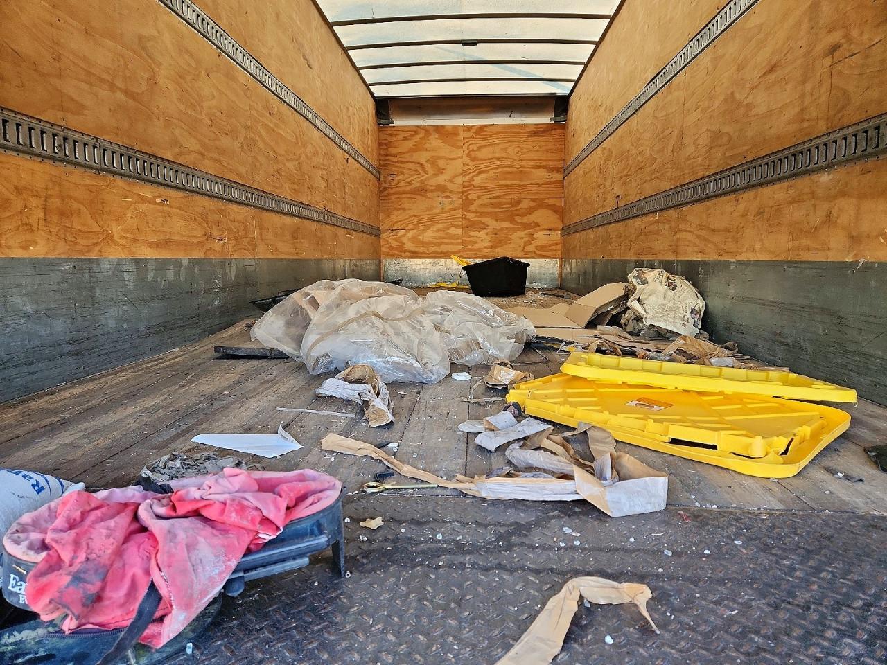 2023 Hino L6 BOX Truck