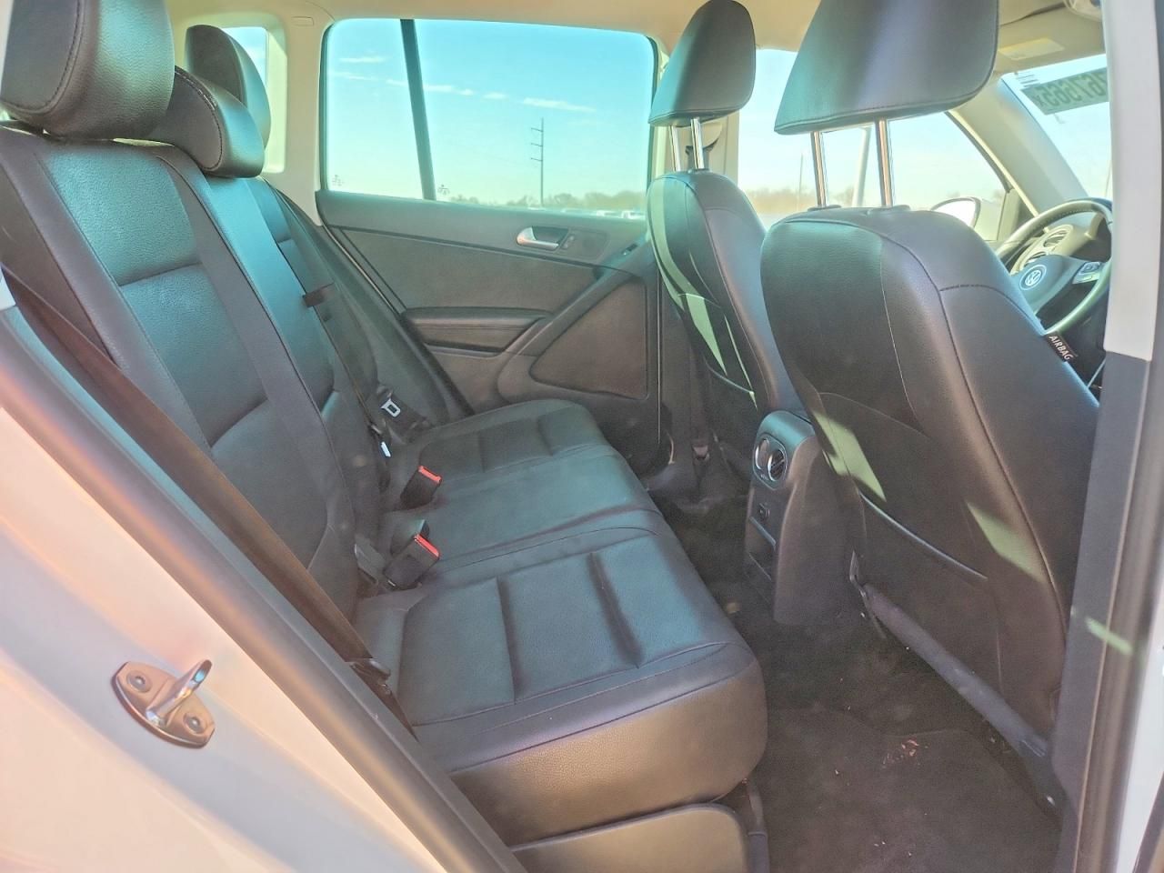 2014 Volkswagen Tiguan s