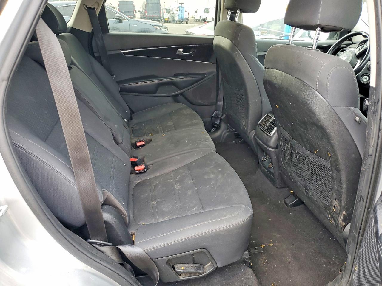 2018 KIA Sorento lx