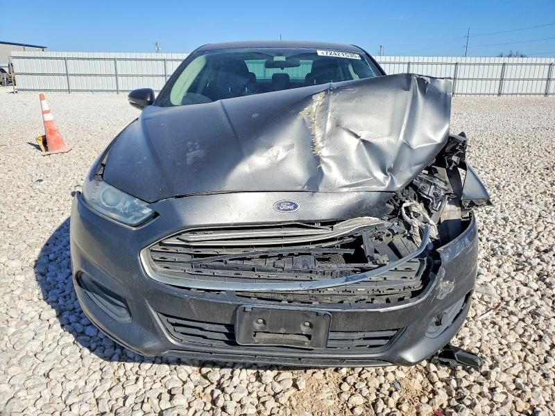 2015 Ford Fusion se